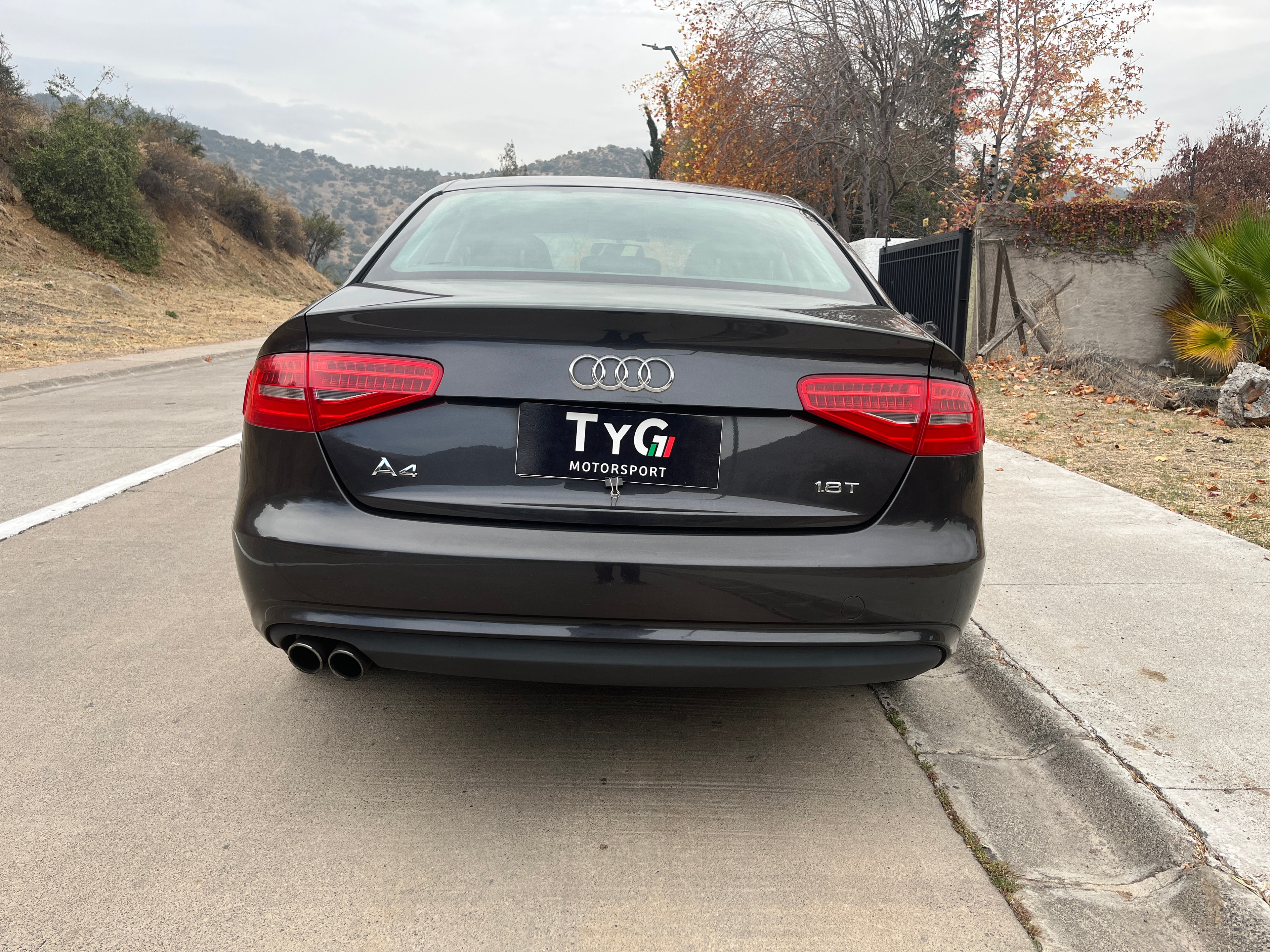 Audi A4 1.8T tfsi - 6