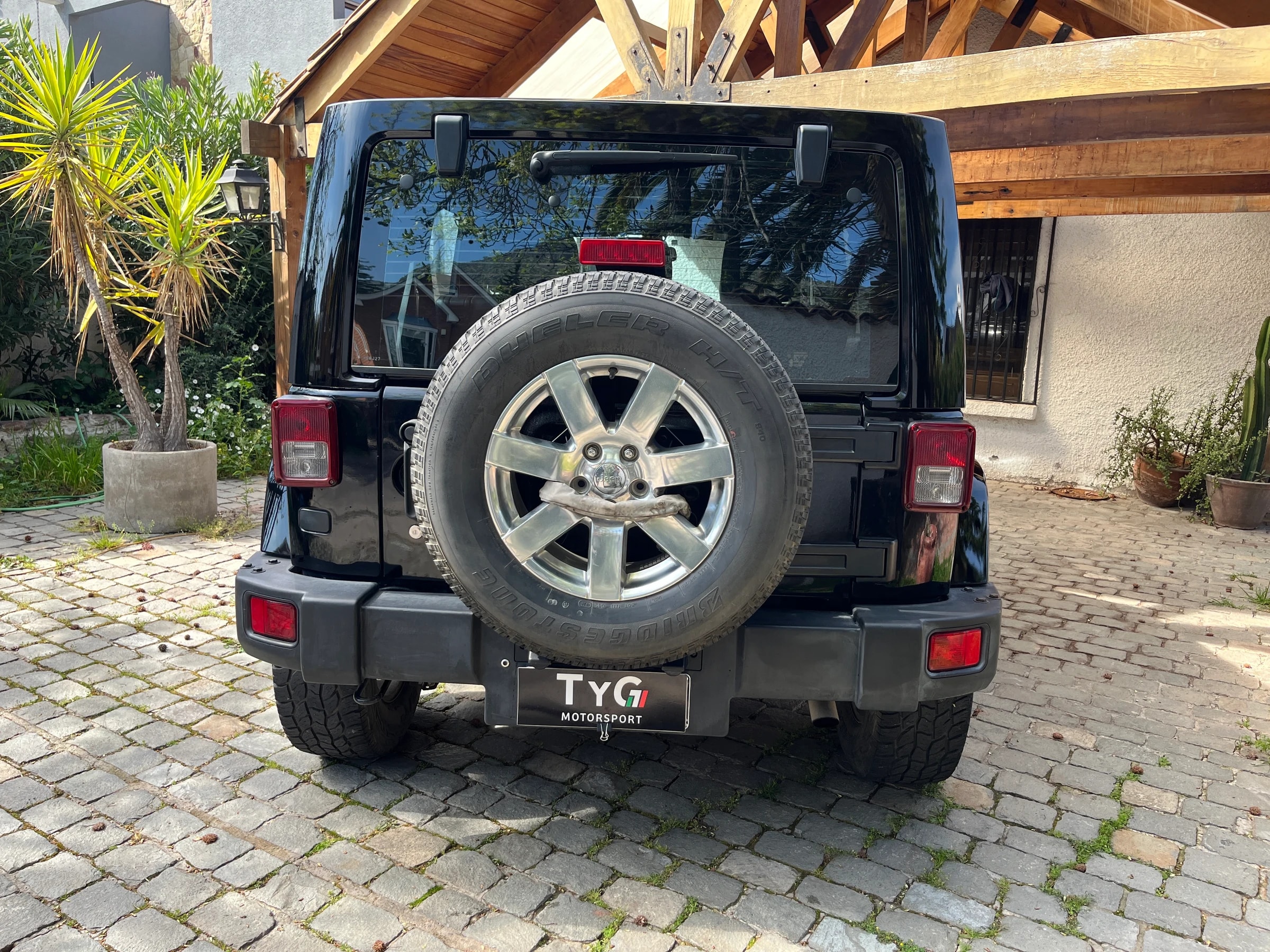 Jeep Wrangler Sahara - 6