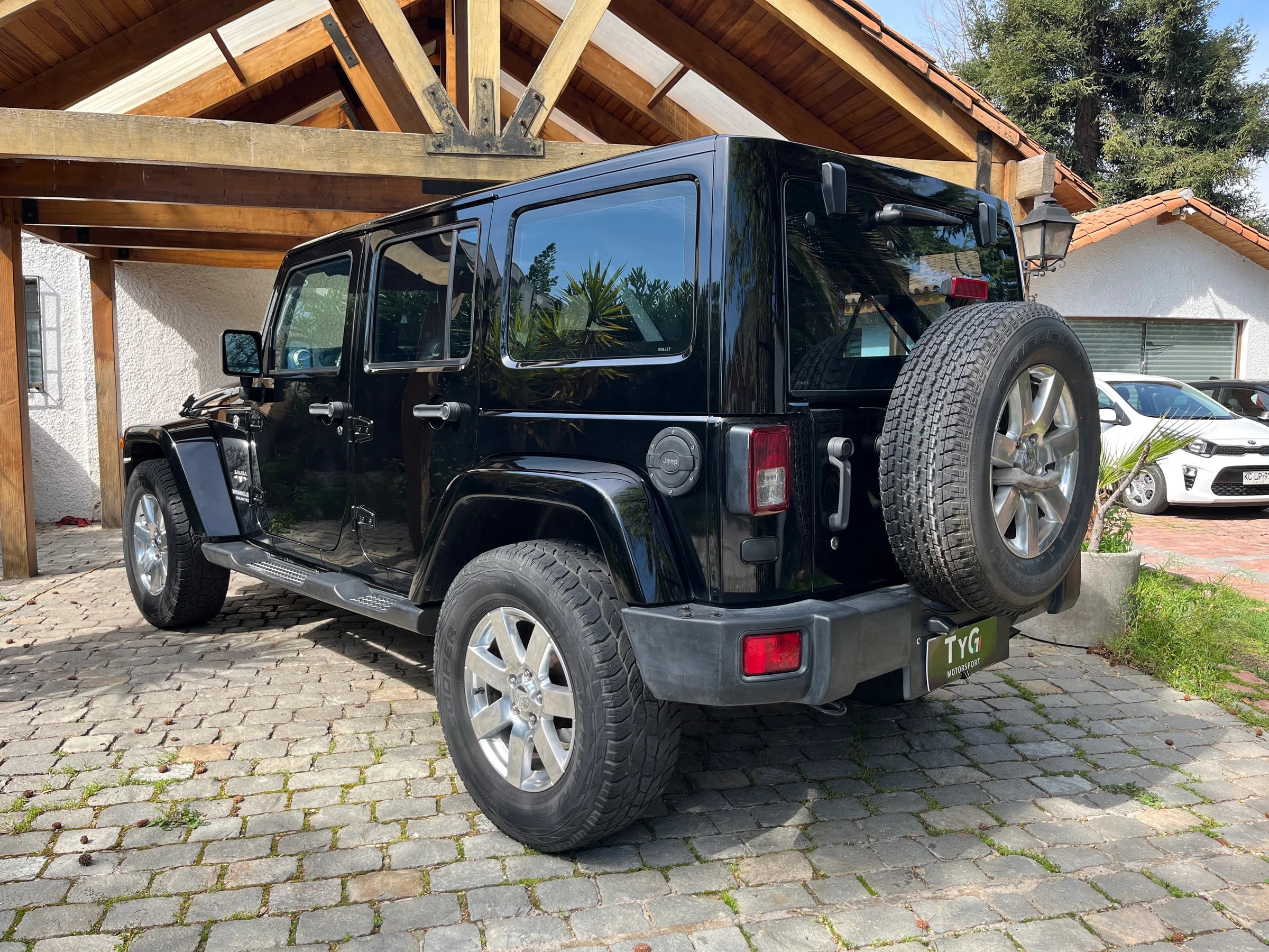 Jeep Wrangler Sahara - 7